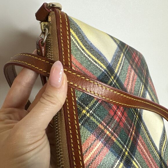 DOONEY & BOURKE Leather Letter Carrier Bag Tartan Print Crossbody Preppy y2k - Picture 6 of 16